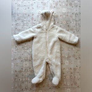Gap baby bear winter Snuggie